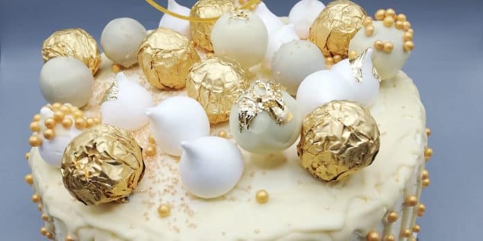 Cream Soft Centre Pearls, cream sugar pearls, cream sprinkles cake decor